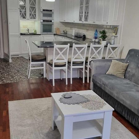 Apartament W Centrum O&K เอากุสตูฟ ภายนอก รูปภาพ