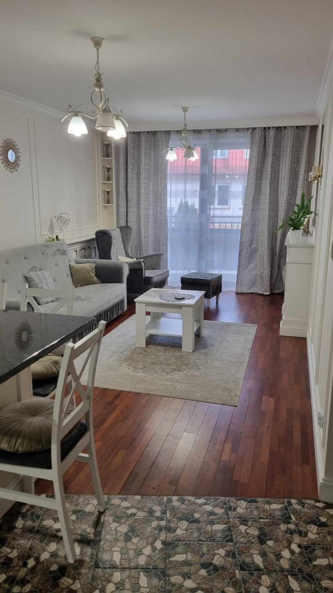 Apartament W Centrum O&K เอากุสตูฟ ภายนอก รูปภาพ